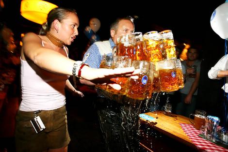 ビール運び世界一