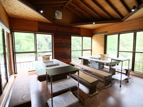 バーベキュールーム川床