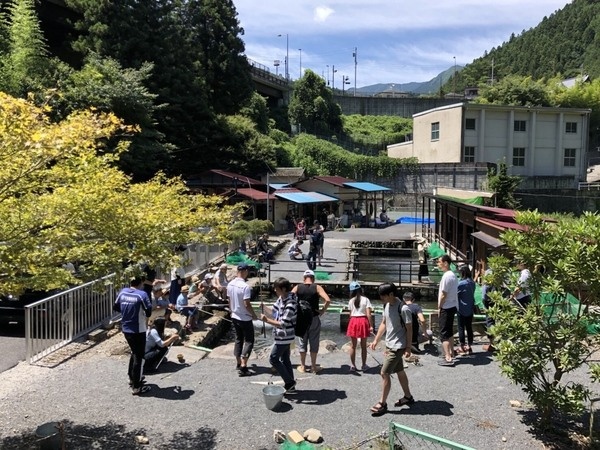釣り堀CAFE二見(ふたみ)