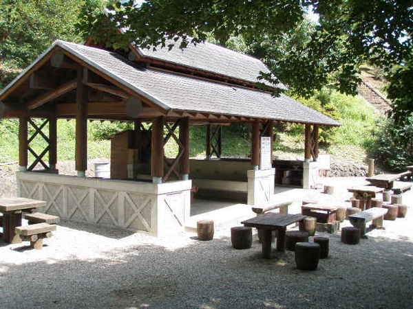 徳島県立神山森林公園イルローザの森