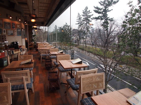 ALOHA TABLE iidabashi (アロハテーブル飯田橋)